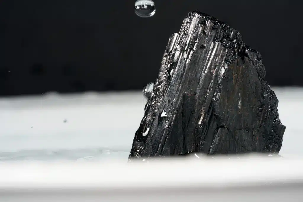 what does black tourmaline do
